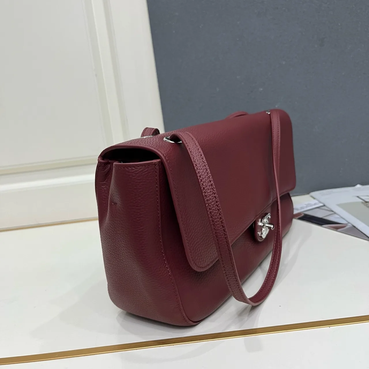 Chanel Smooth Handbag in Burgundy · view 3