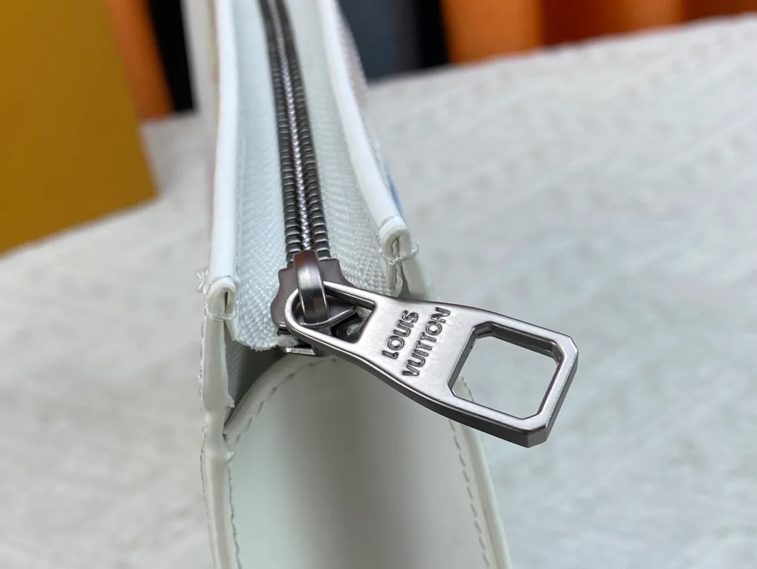Louis Vuitton Cowhide Canvas Smooth Clutch in White · view 6