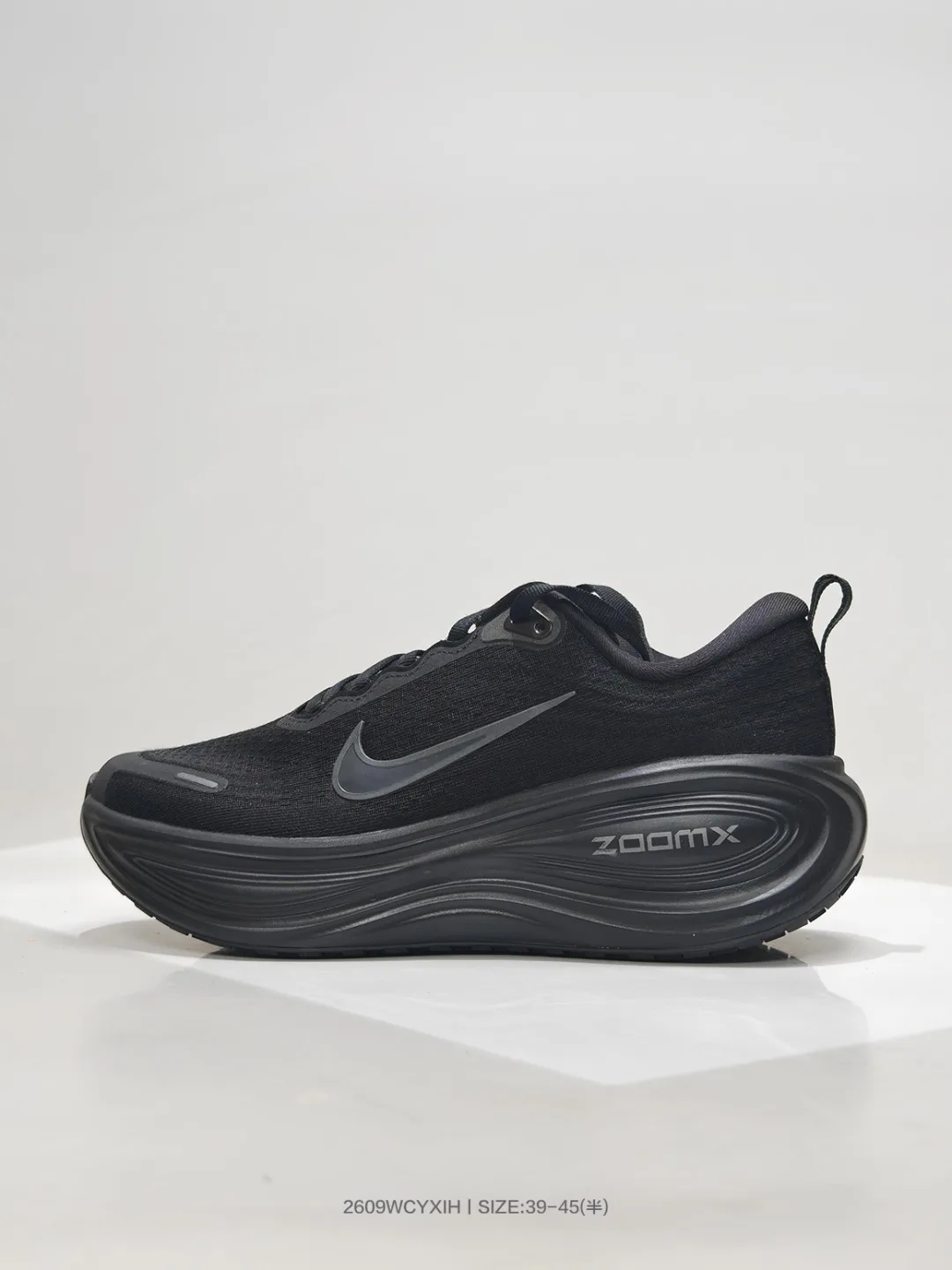 Nike ZoomX running sneakers in Black & White · view 6