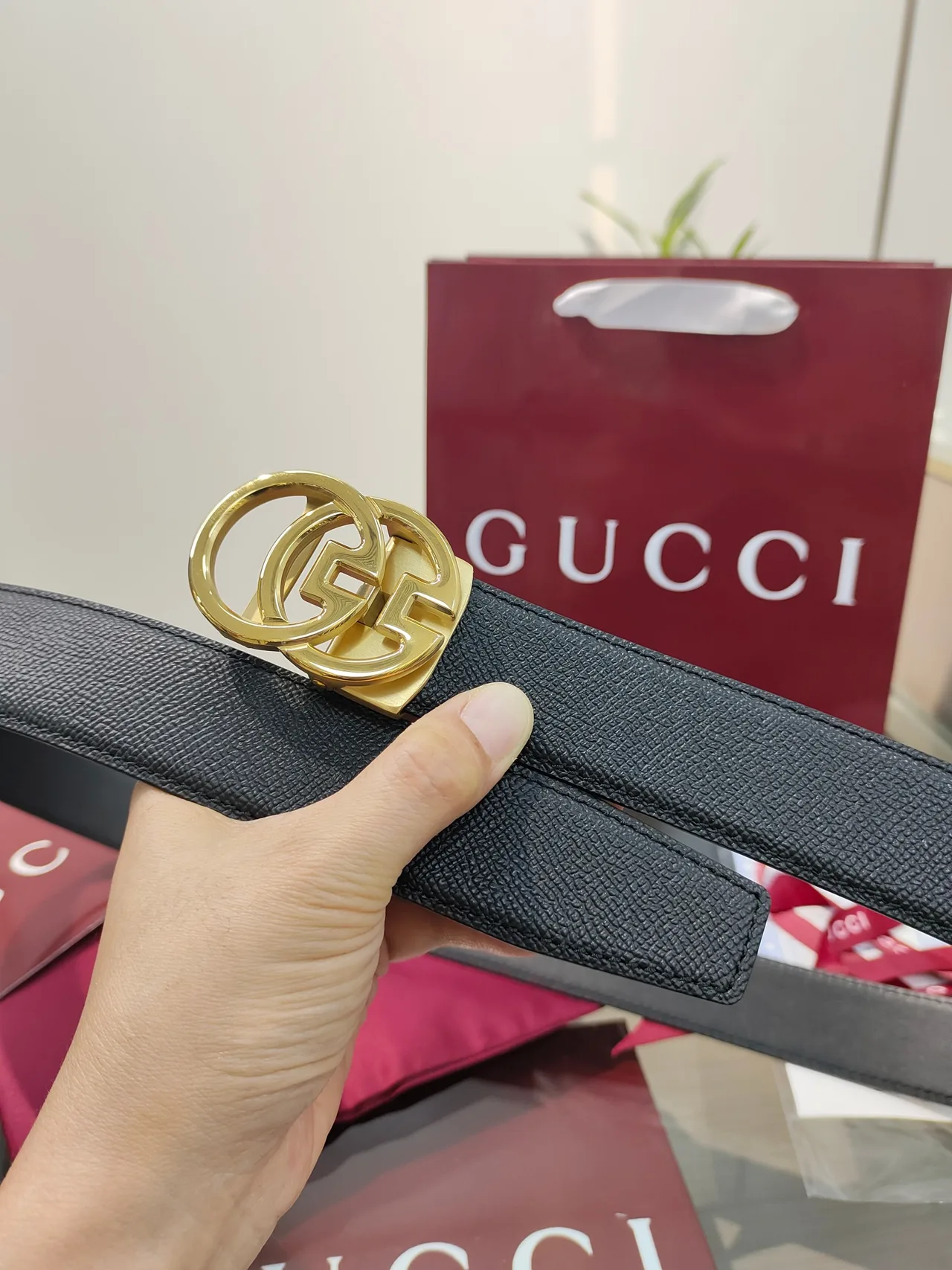 Gucci Calfskin Belt in Black · view 3