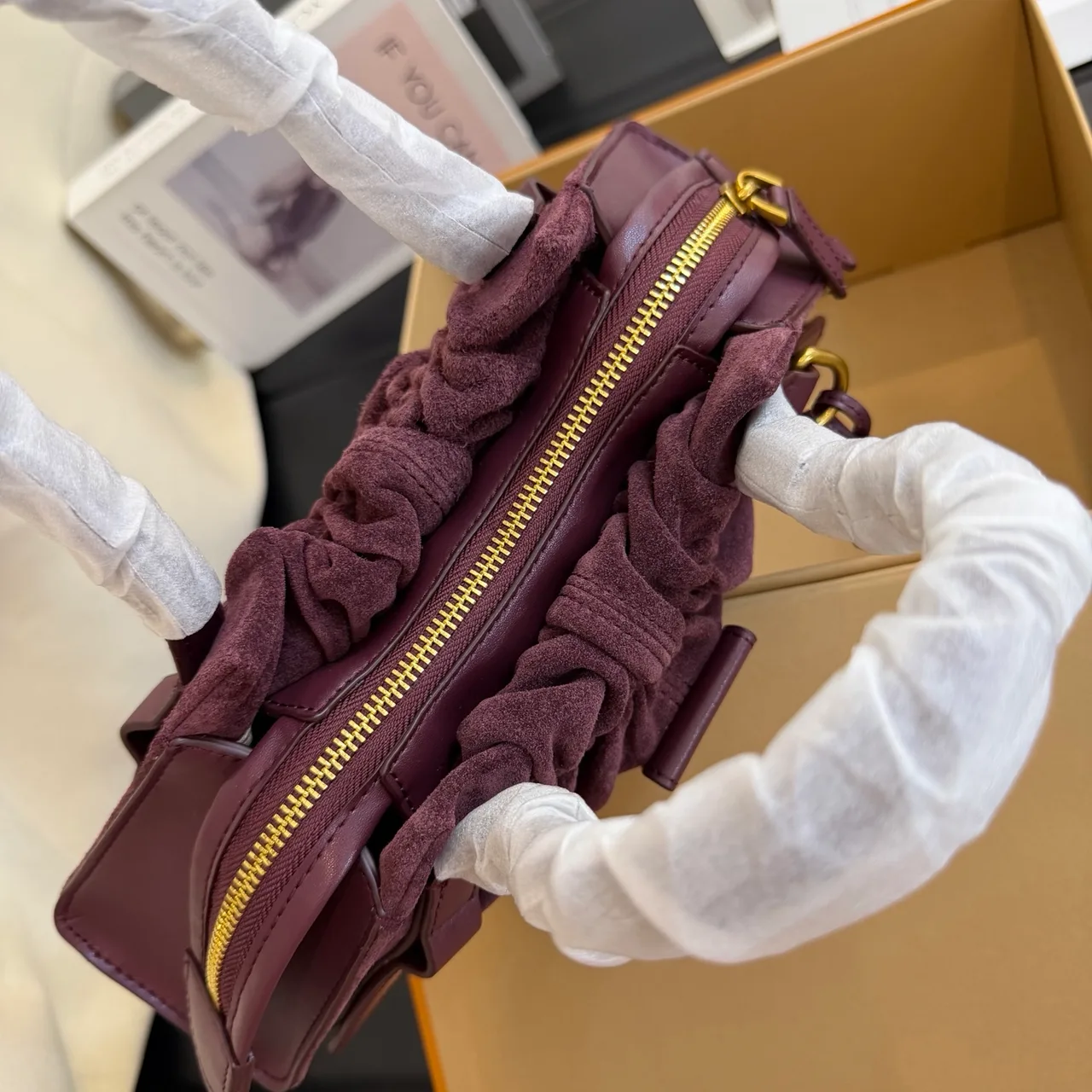 Marc Jacobs Cowhide Hobo Bag in Purple · view 8