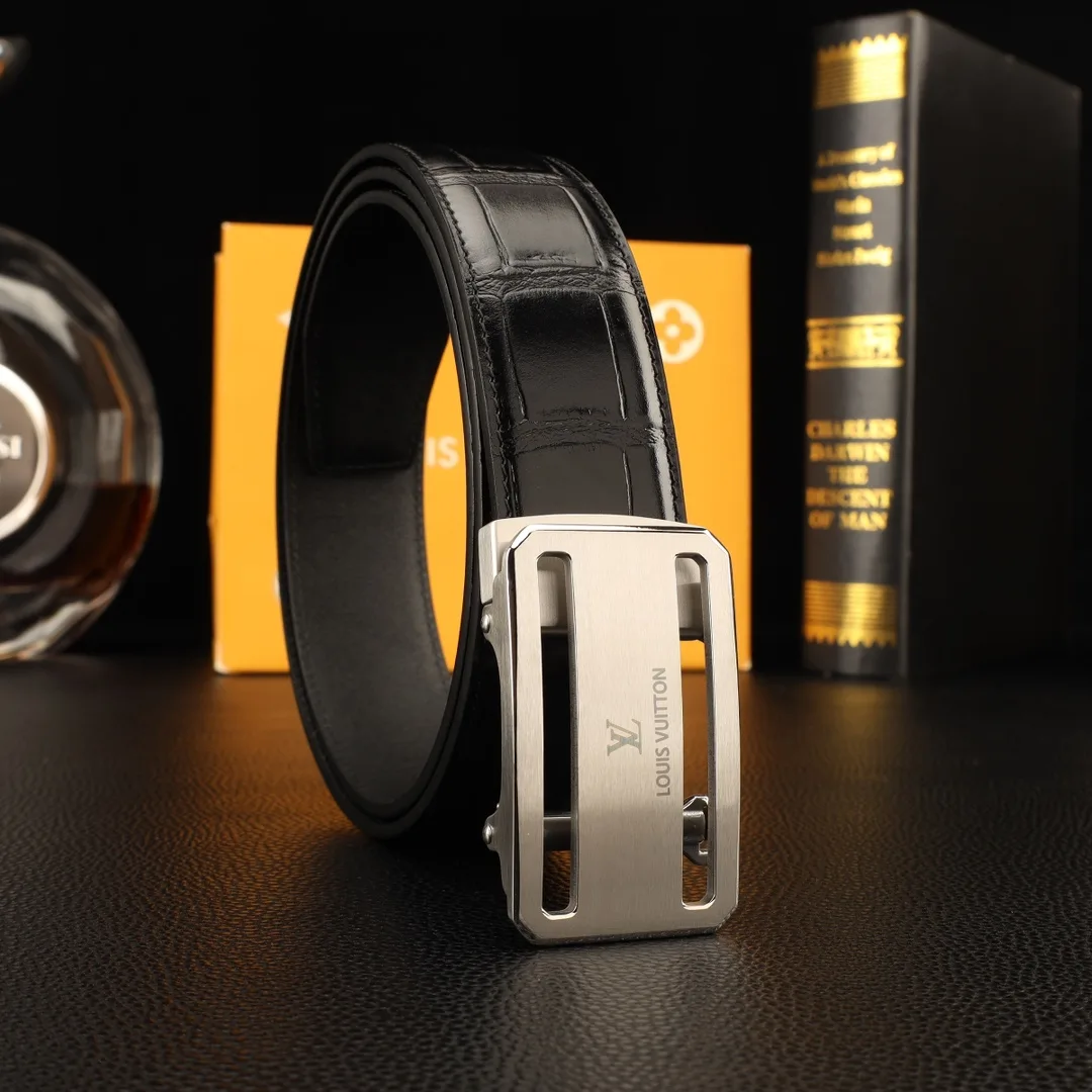 Louis Vuitton Automatic Belt in Black · view 3