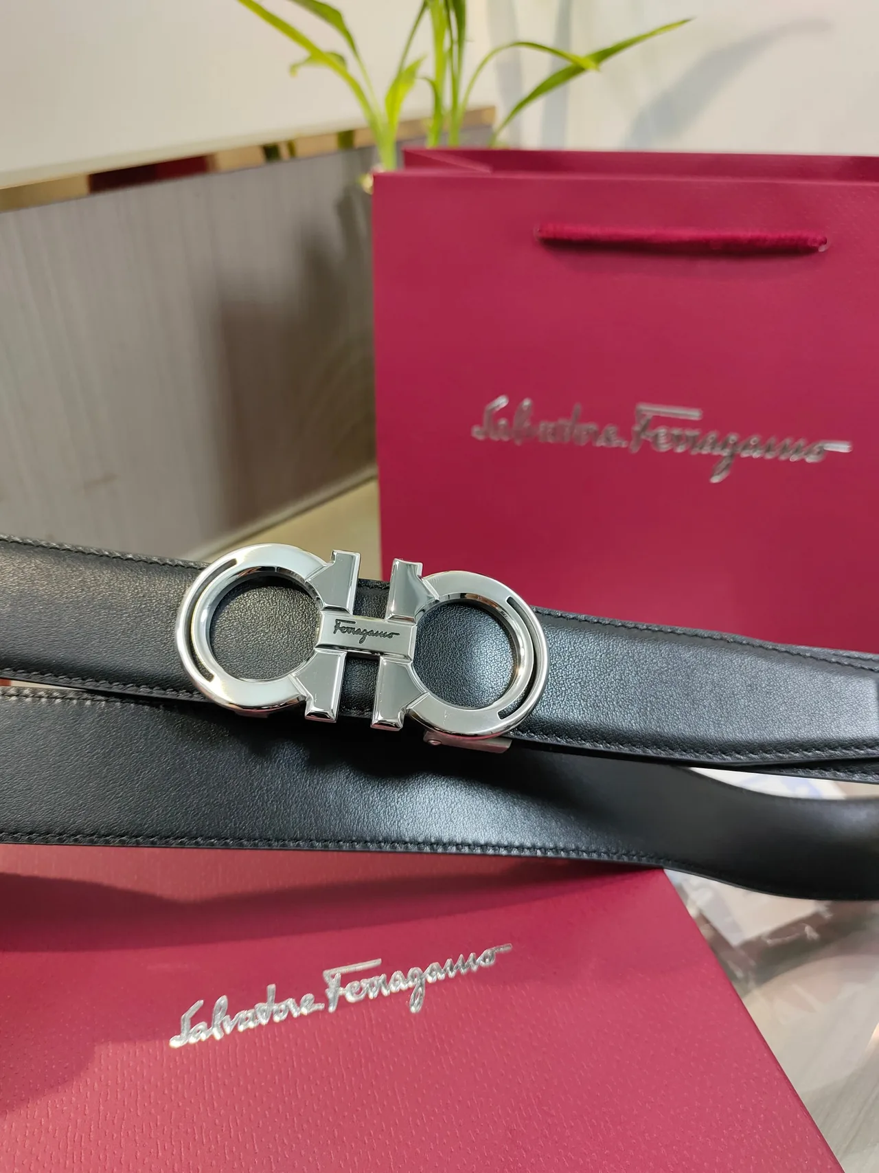 Ferragamo Calfskin Glossy Belt in Black · view 3
