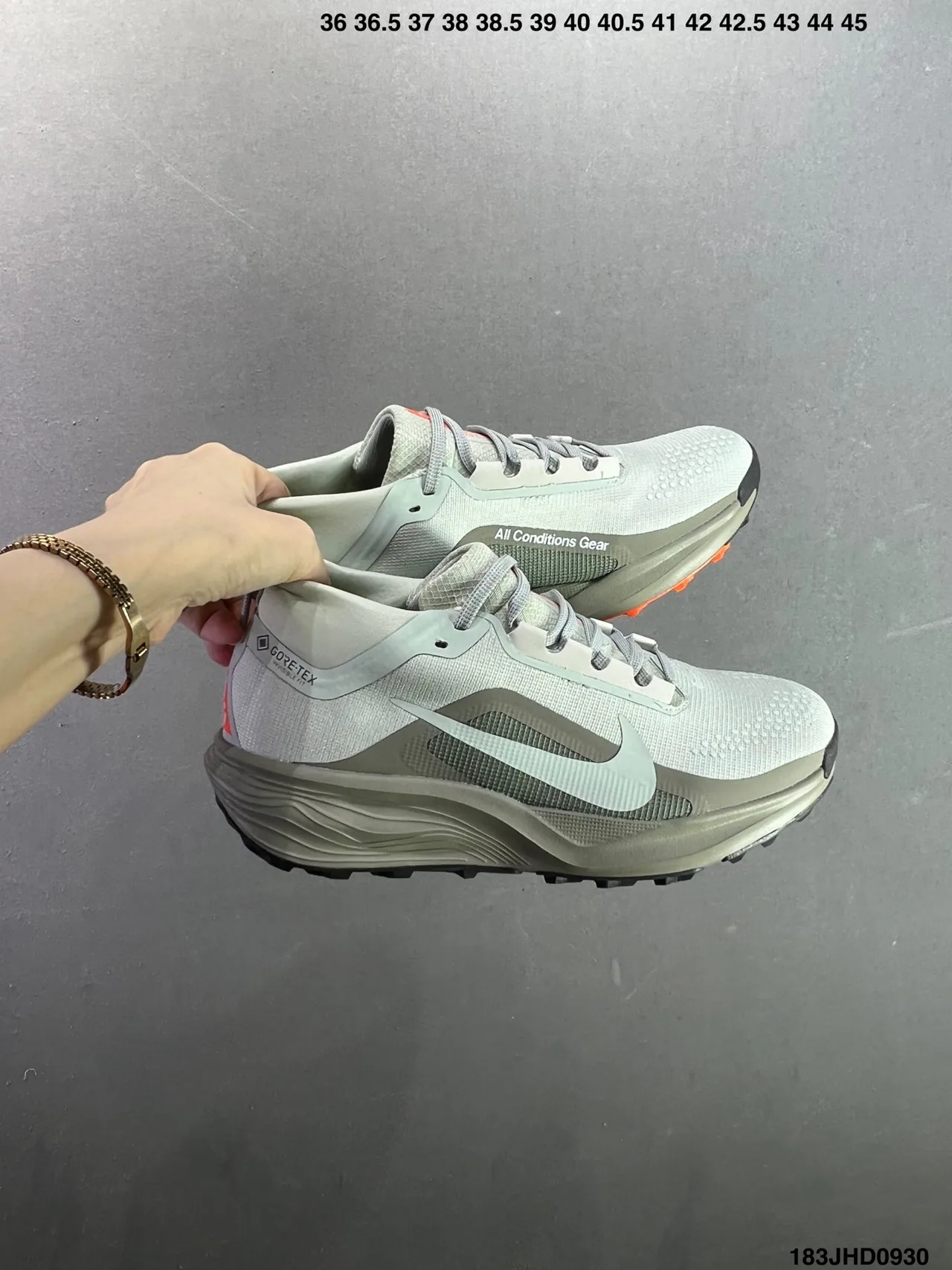 Nike Running sneakers in Grey & Red · view 5