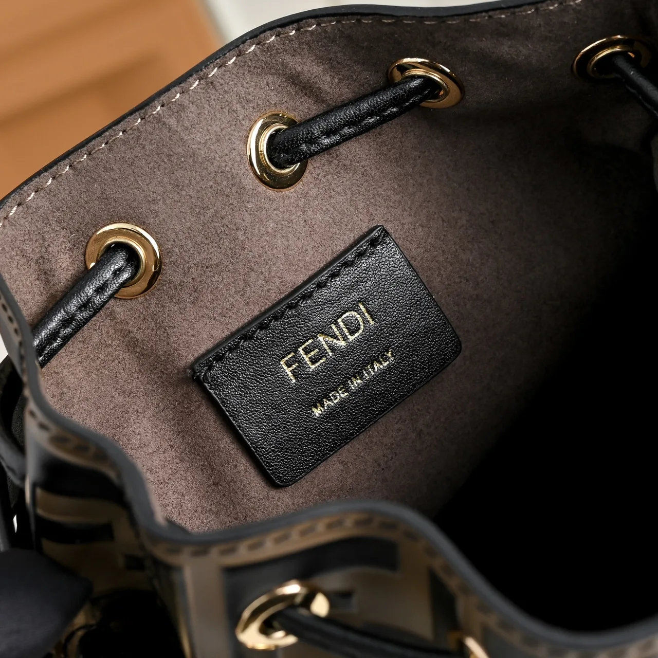 Fendi Bucket Bag in Brown · view 7