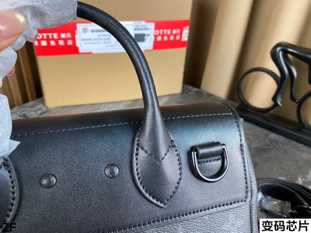 Louis Vuitton Top-Handle Bag in Black · view 7