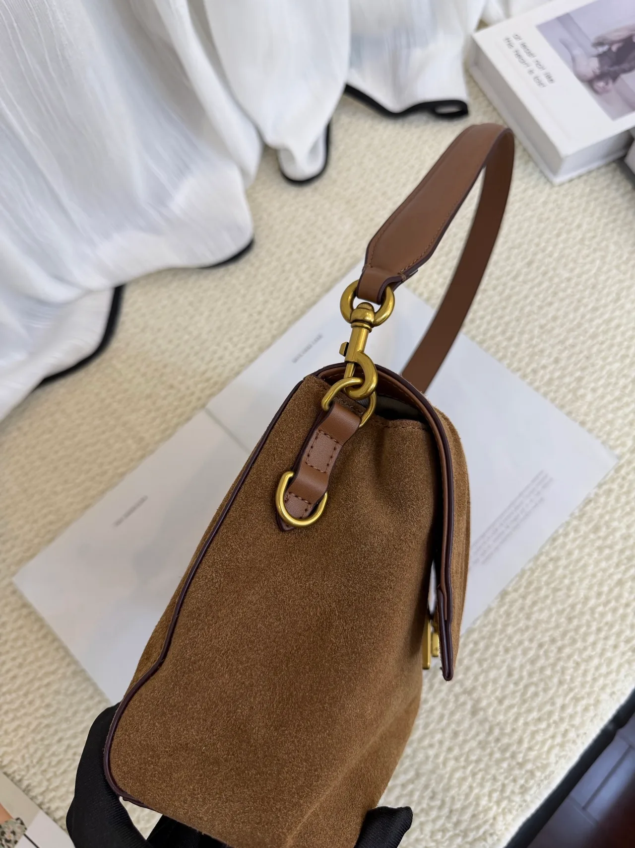 Marc Jacobs Cowhide Shoulder Bag in Brown · view 7