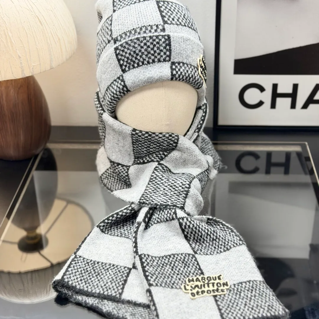 Louis Vuitton Wool Hat Scarf and Gloves Set in Grey · view 2