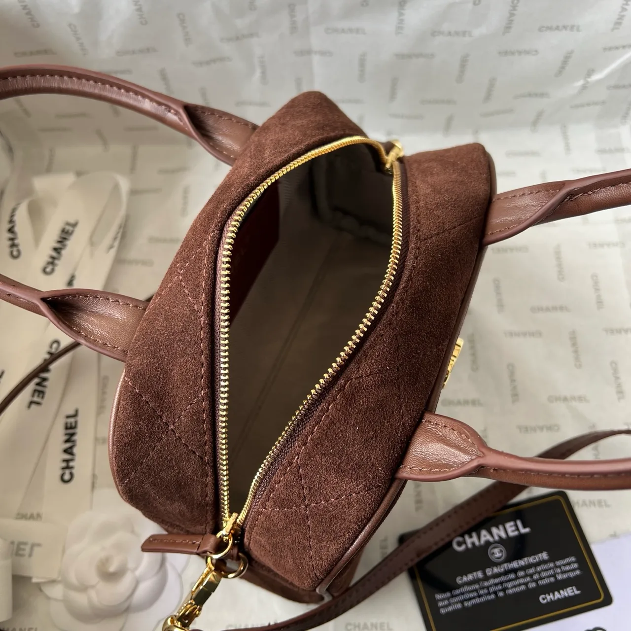 Chanel Quilted Handbag in Brown · view 6