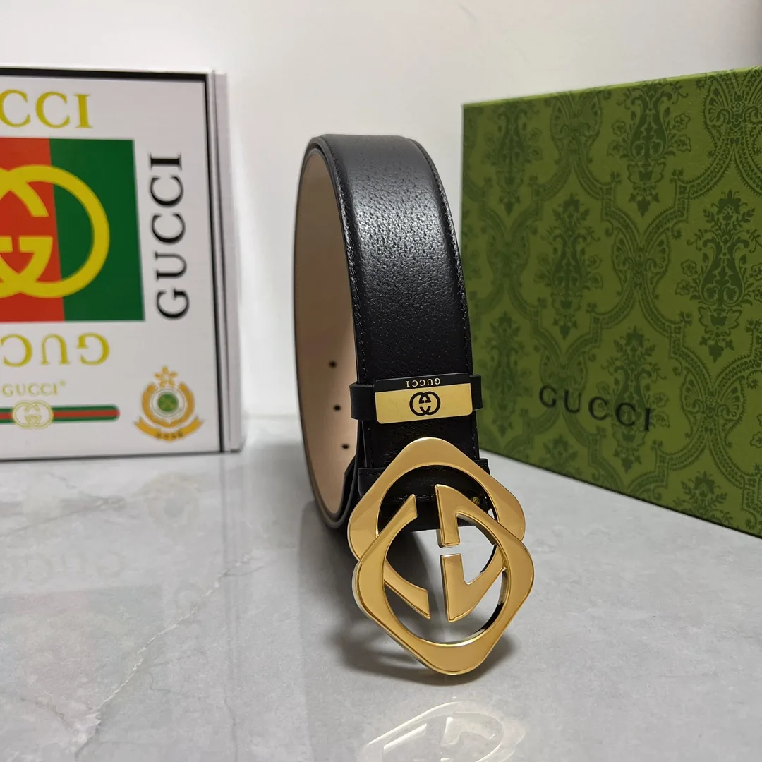 Gucci Cowhide Belt in Black · view 2