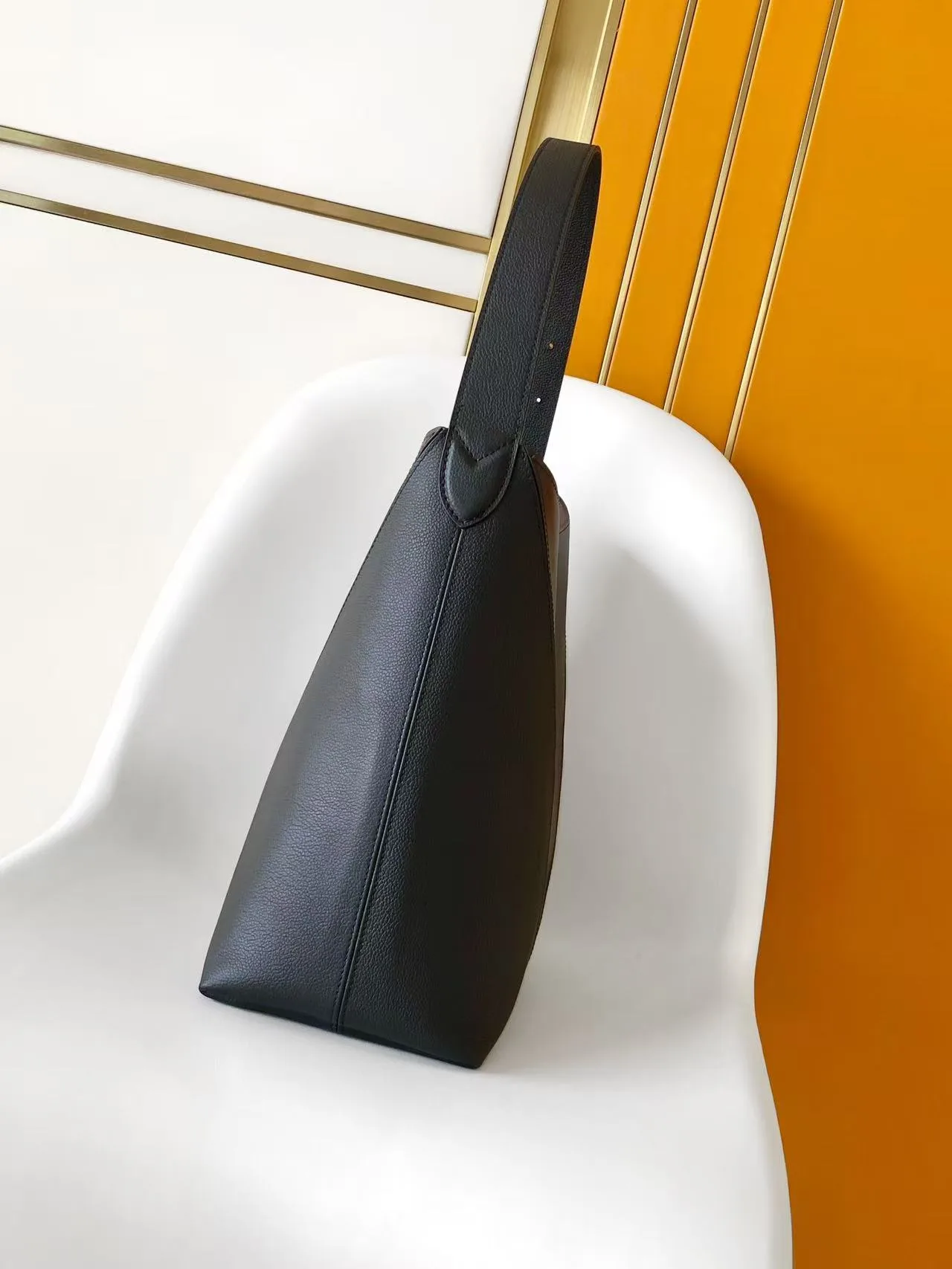 Louis Vuitton Cowhide Hobo Bag in Black · view 4
