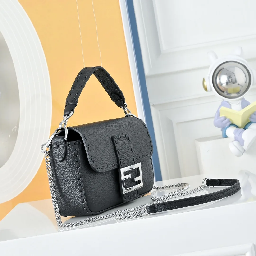 Fendi Baguette Textured Flap Shoulder Bag in Black · view 2