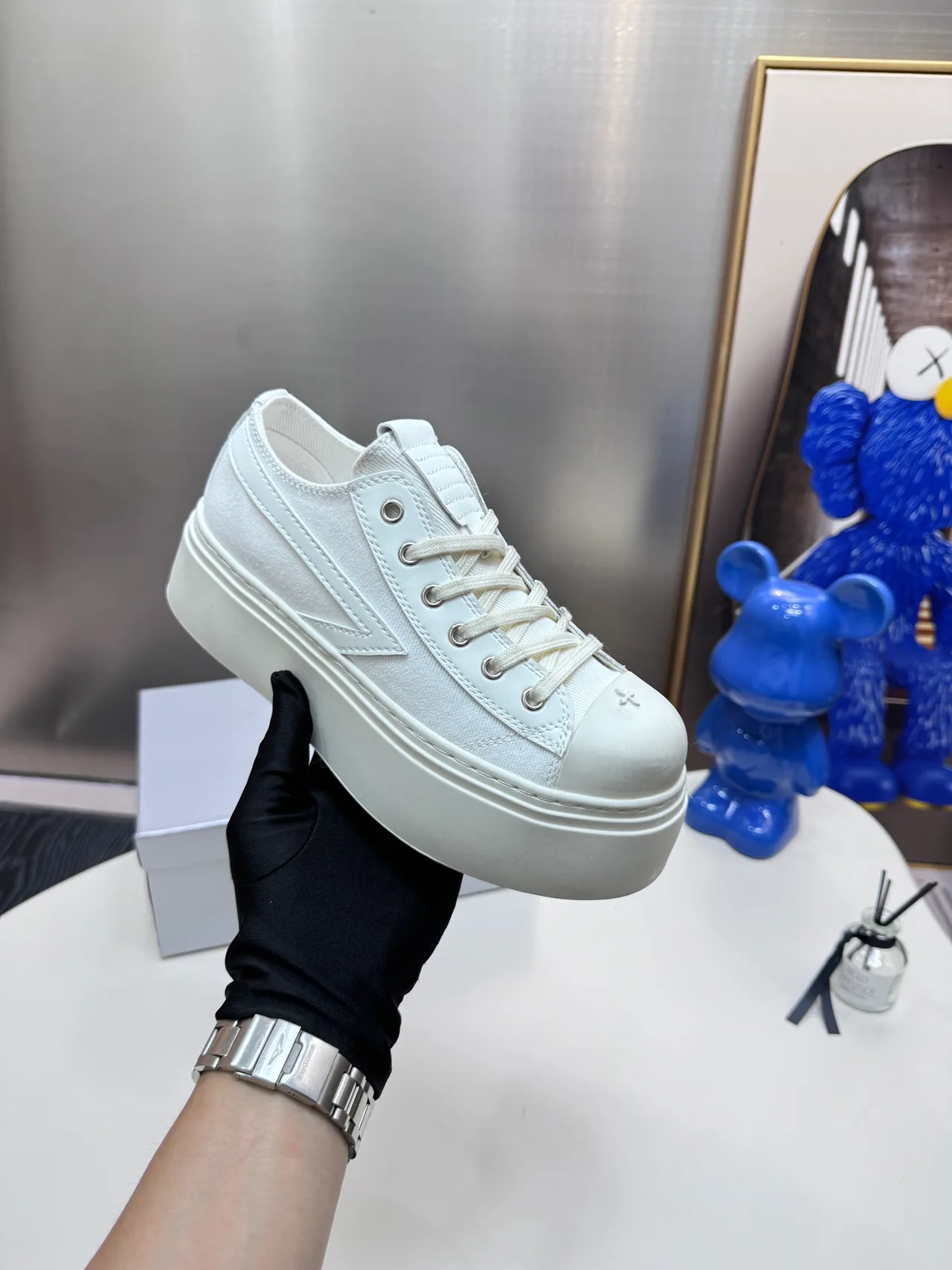SMFK Cowhide Canvas Glossy Platform Sneakers in White · view 6
