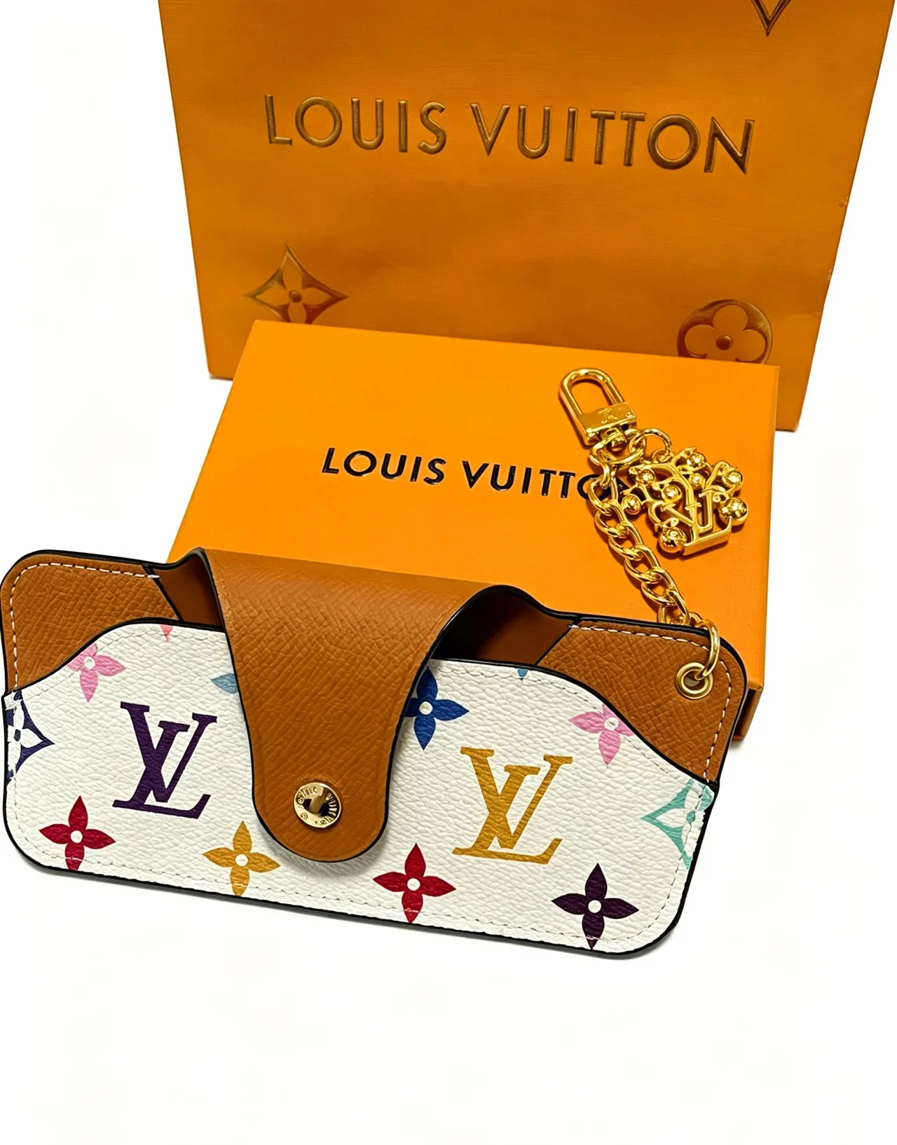 Louis Vuitton Mini Bag Charm in White · view 7