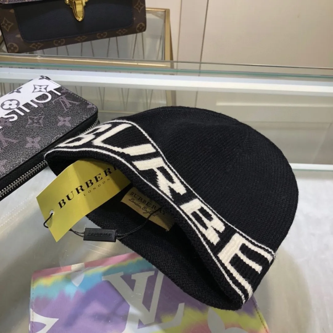 Burberry Lettered knit cap in Black & Grey & Orange & Blue & Pink · view 7