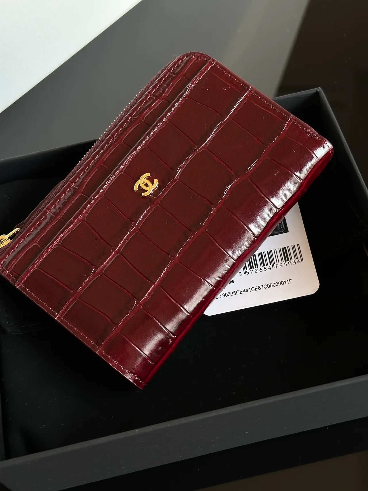 Chanel Glossy Wallet in Burgundy · view 1