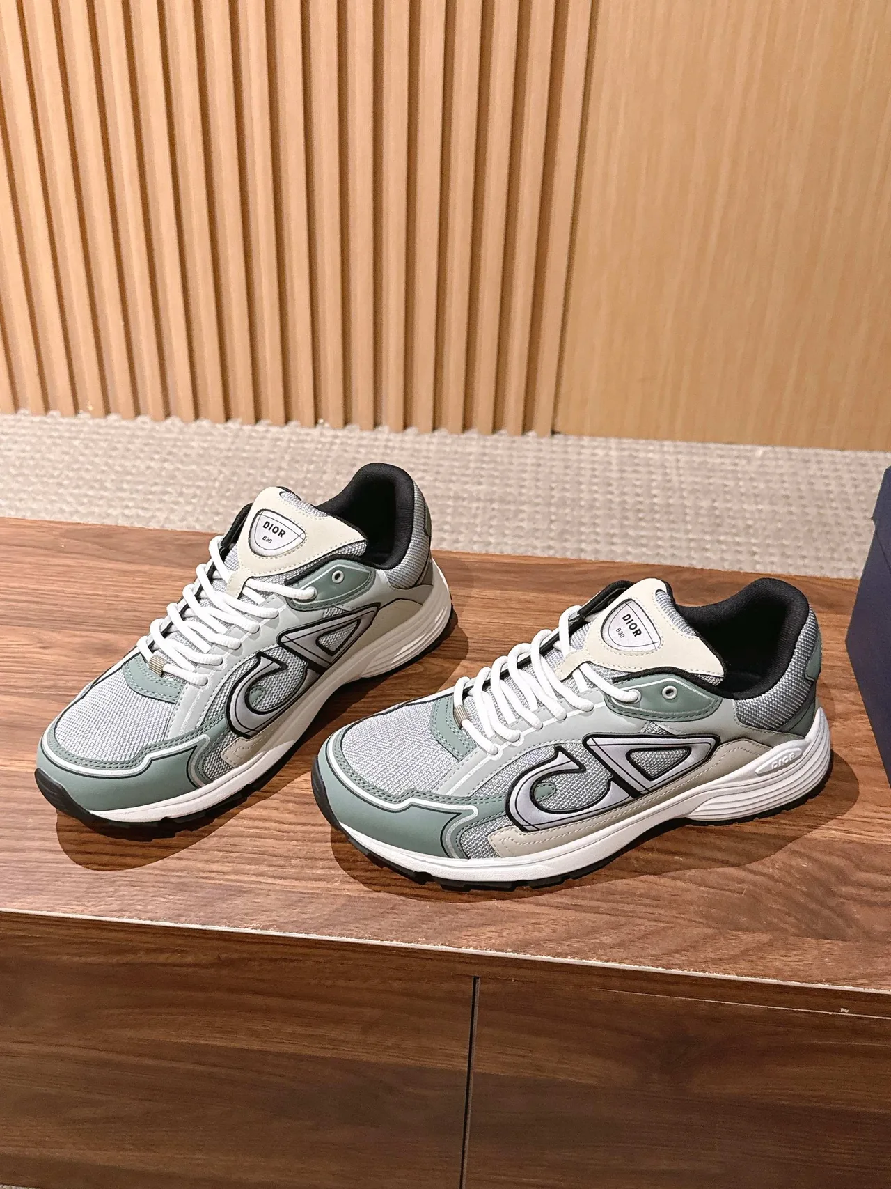 Dior Sneakers in Green · view 3