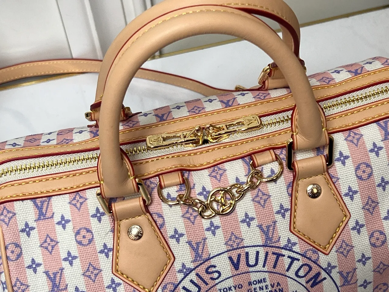 Louis Vuitton Speedy Cowhide Sheepskin Monogram Handbag in Pink · view 6