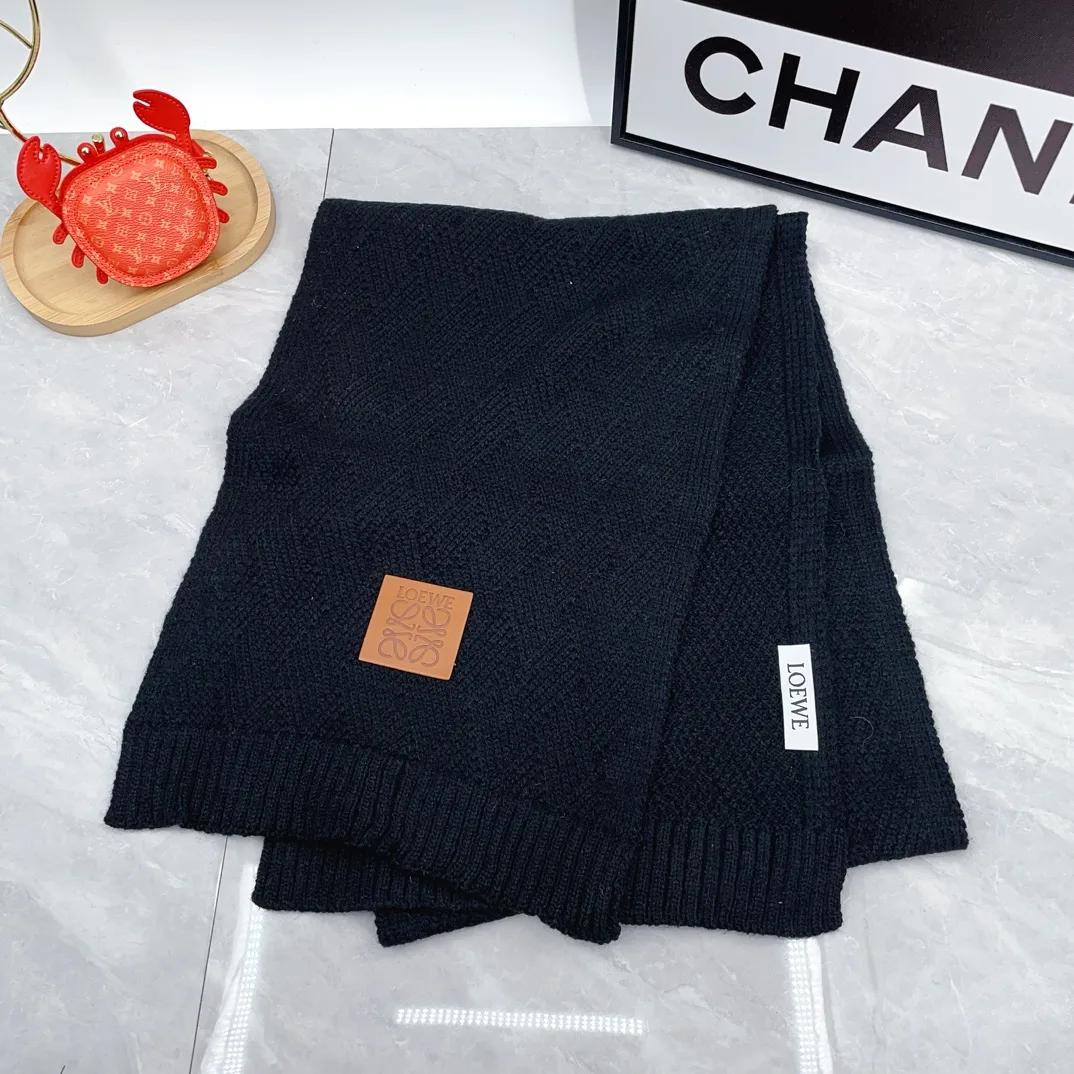 Loewe Wool Hat Scarf and Gloves Set in Black · view 3