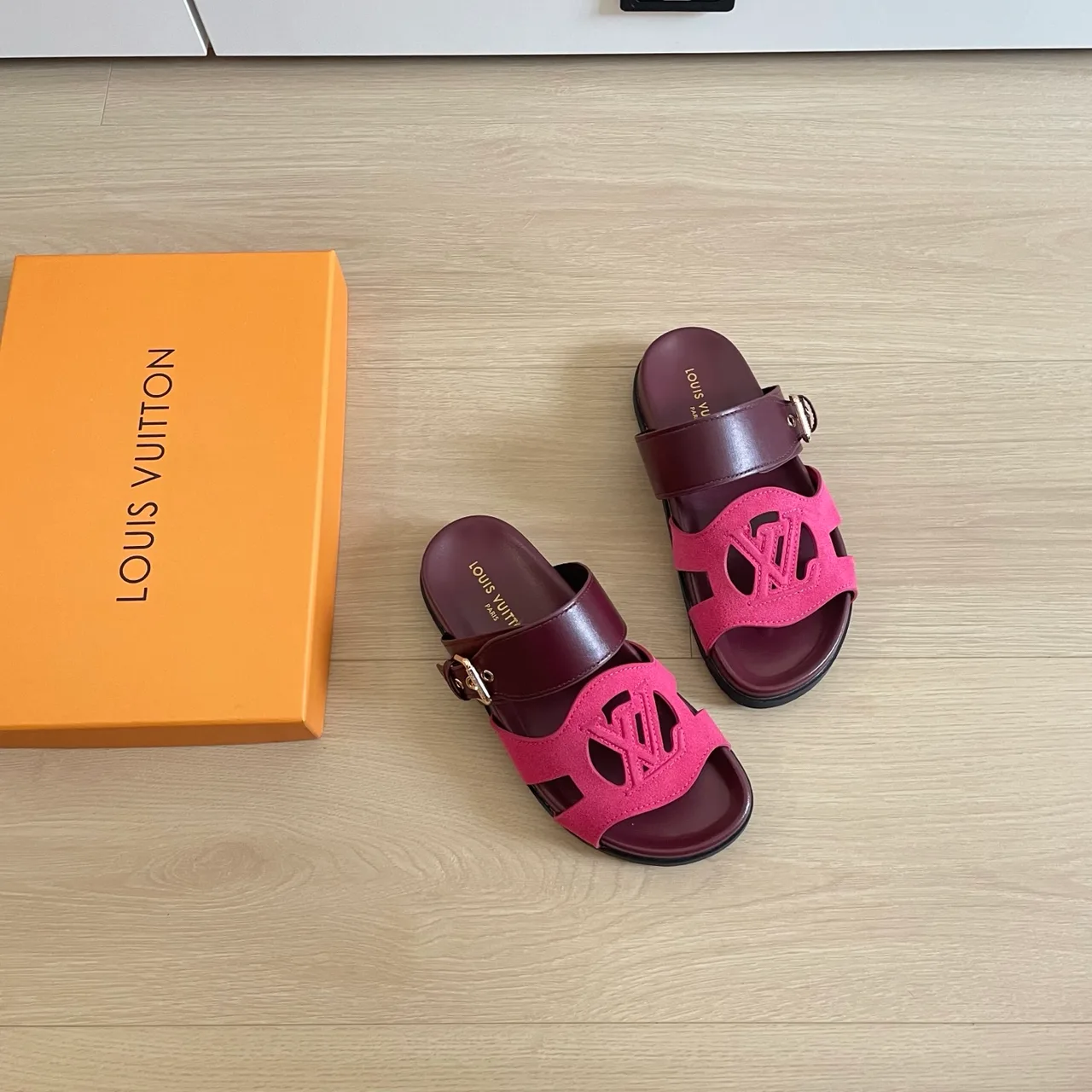 Louis Vuitton Leather Buckle Sandals in Pink · view 4