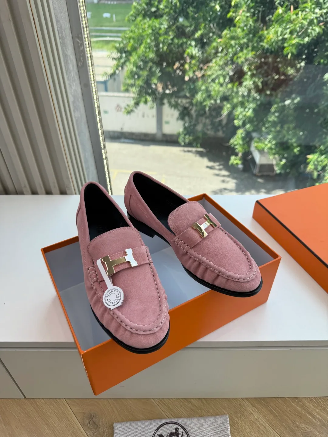 Hermes Calfskin Glossy Suede-Look Loafers in Pink · view 4
