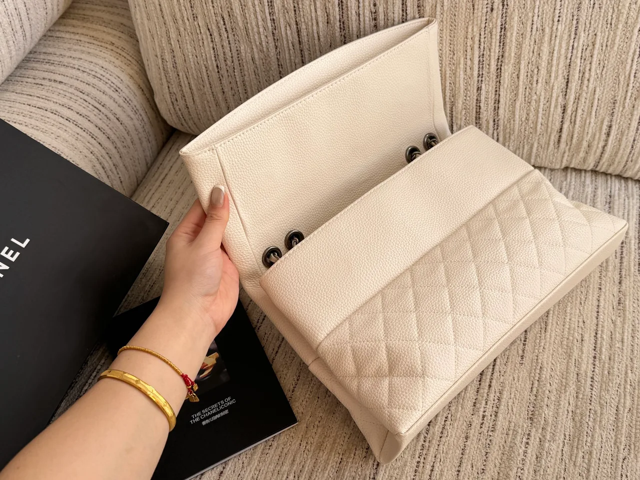 Chanel Quilted Clutch in Cream · view 6