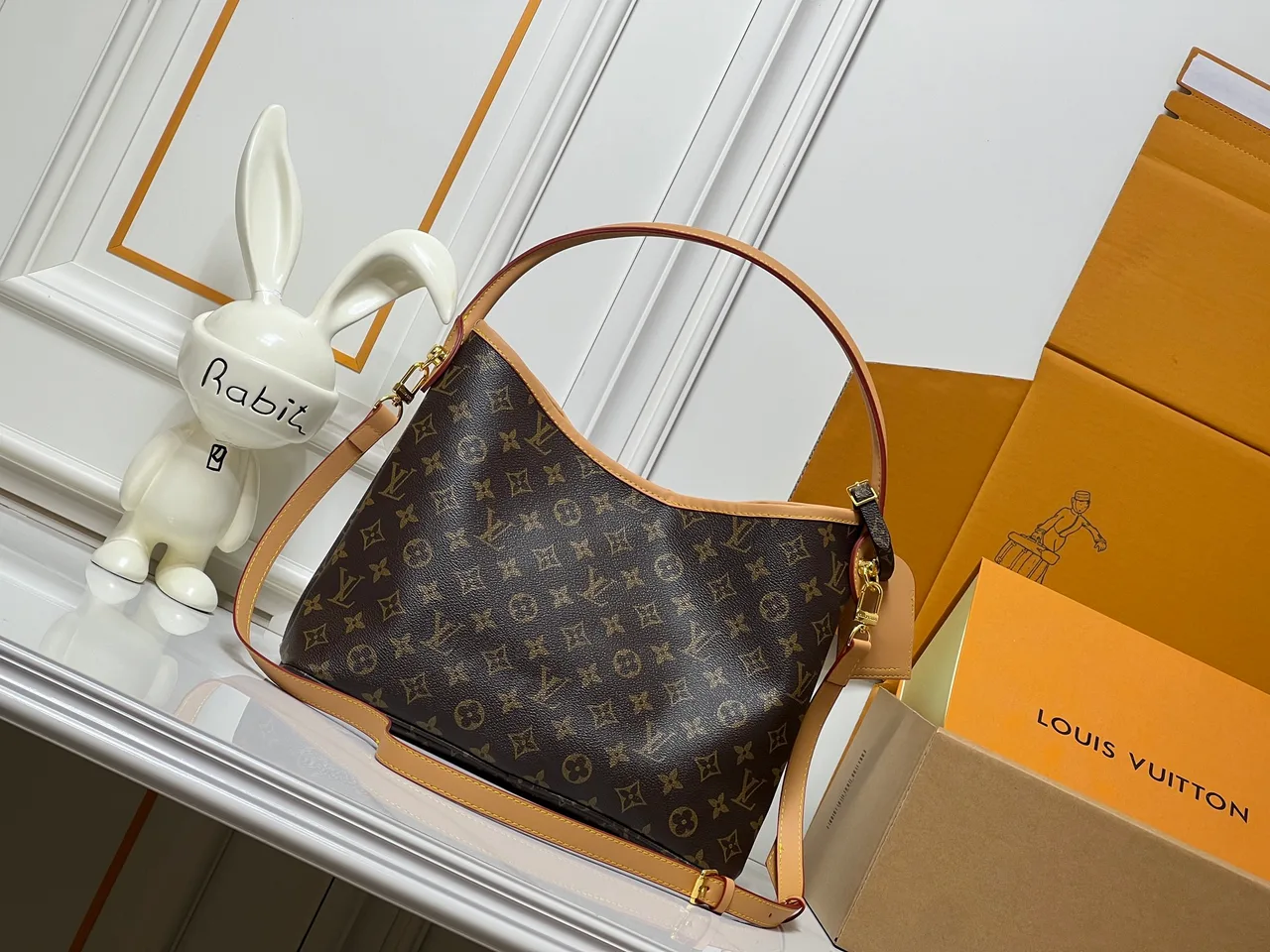 Louis Vuitton Canvas Monogram Graceful Hobo Bag in Brown · view 4