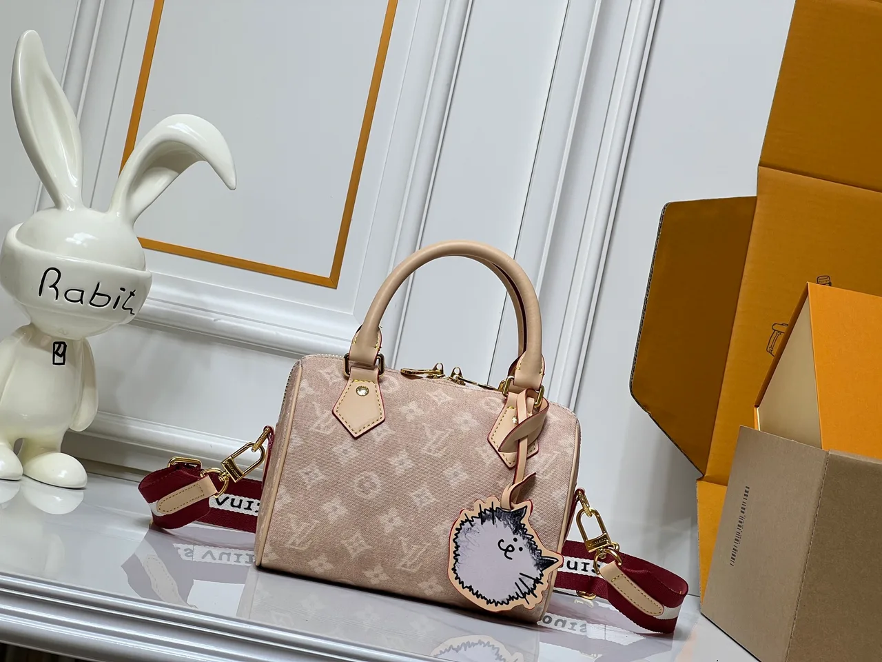 Louis Vuitton Speedy 20 Canvas Speedy Handbag in Beige · view 1