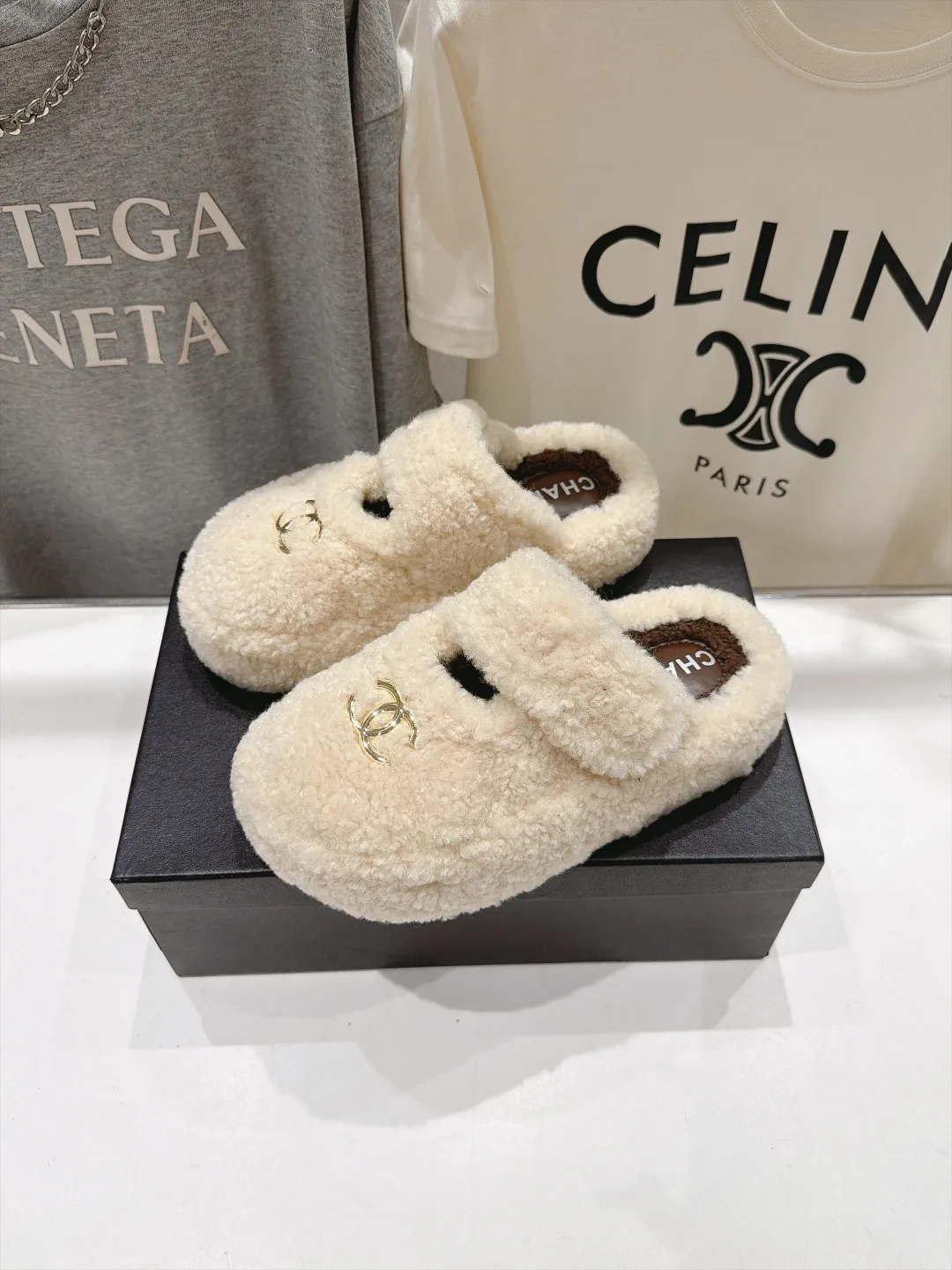 Chanel Smooth Slippers in Cream · view 3