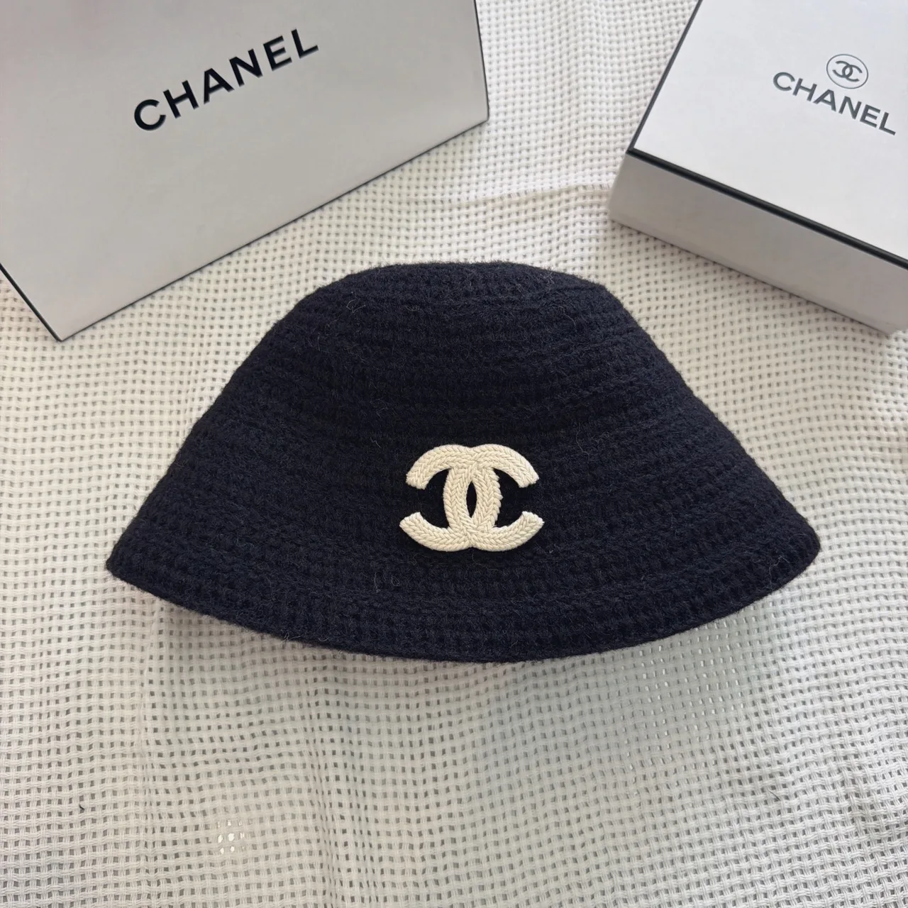 Chanel Knit CC bucket hat in Black & Tan & Cream · view 1
