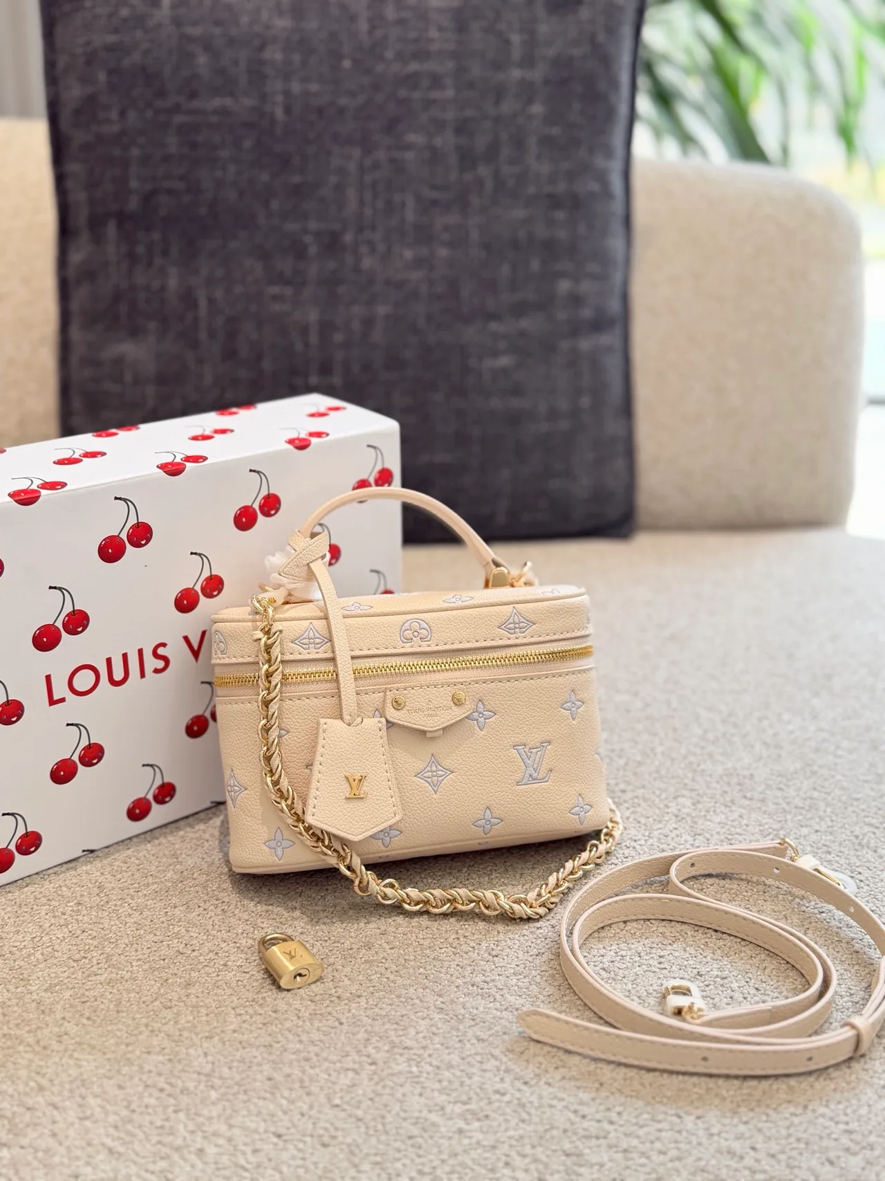 Louis Vuitton Cowhide Vanity Bag in White · view 2