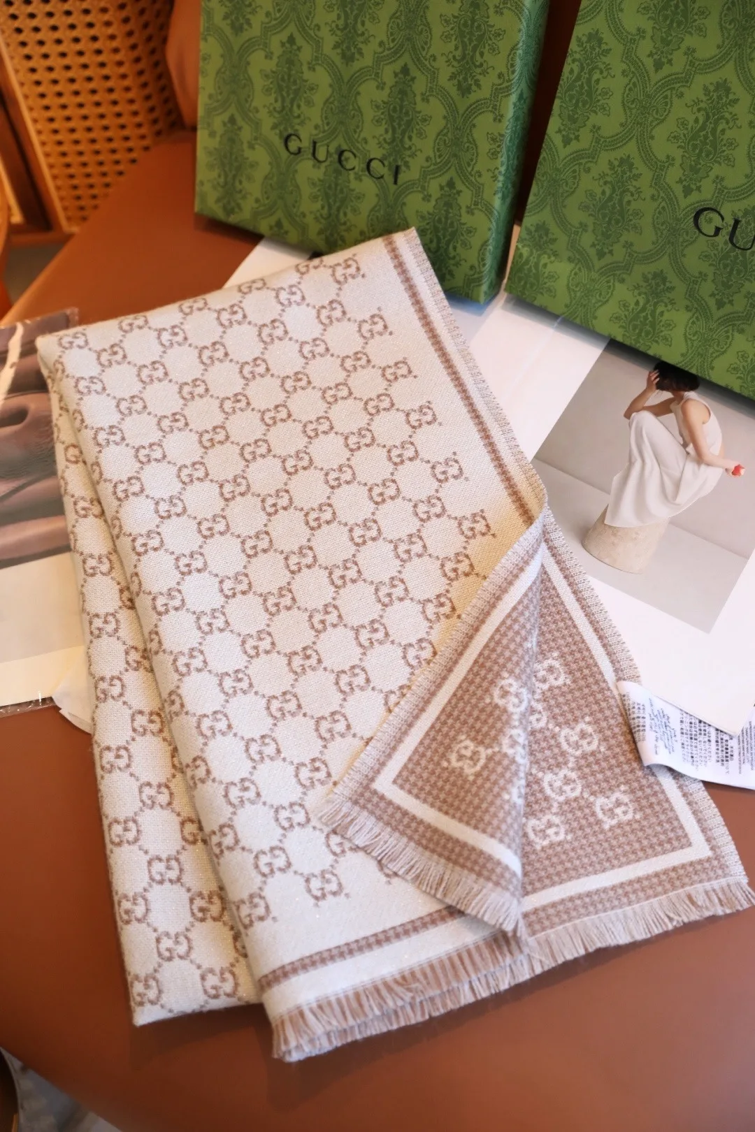 Gucci Wool Woven Scarf in Beige · view 4