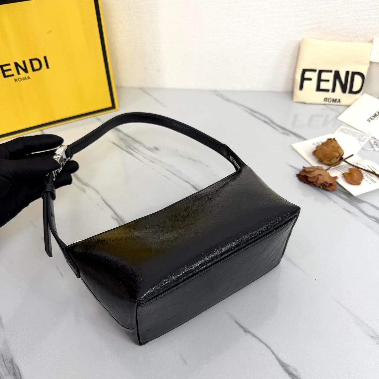 Fendi Baguette Cowhide Hobo Bag in Black · view 4