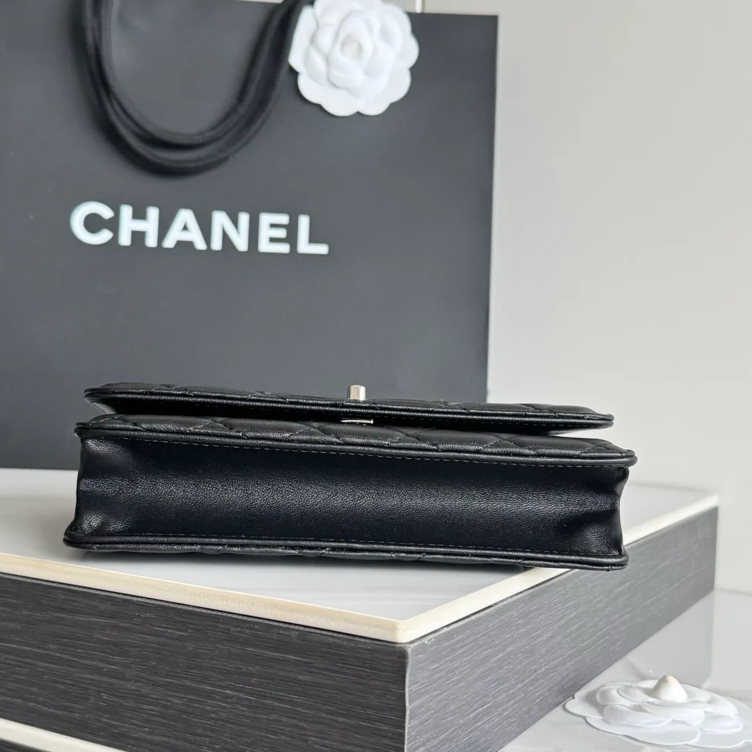 Chanel Calfskin Quilted Glossy Clutch in Black · view 5