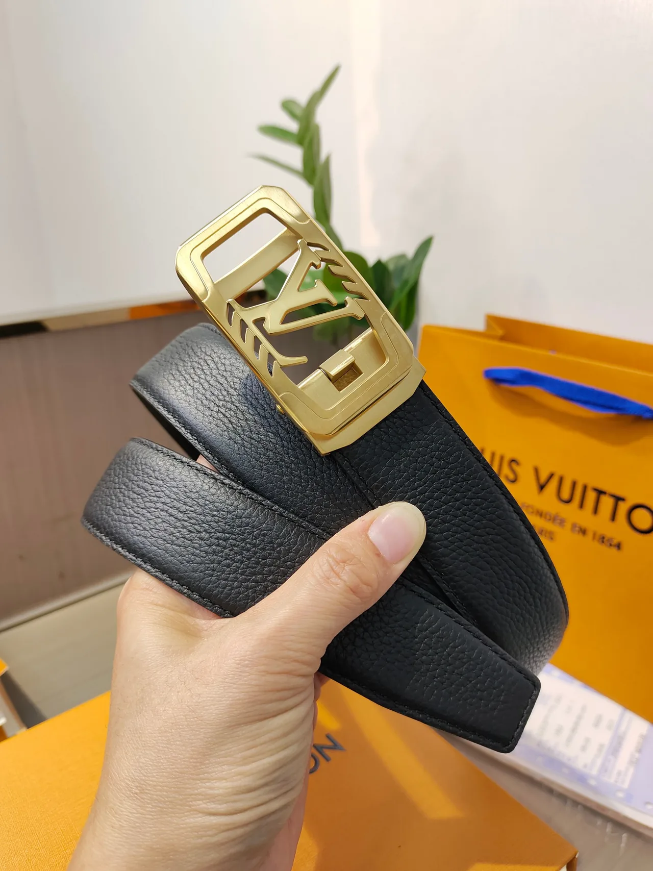 Louis Vuitton Calfskin Glossy Belt in Black · view 3