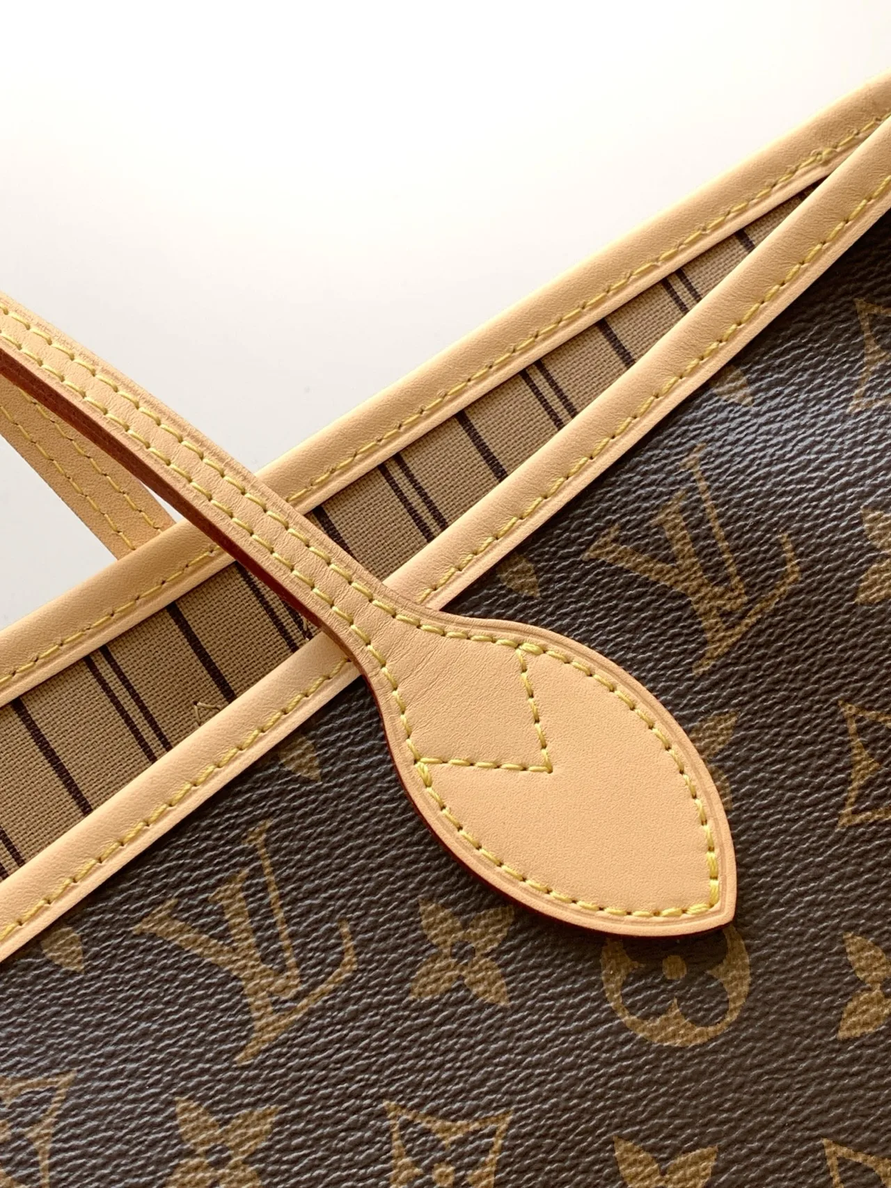Louis Vuitton Neverfull Monogram Open-Top Tote in Brown · view 6