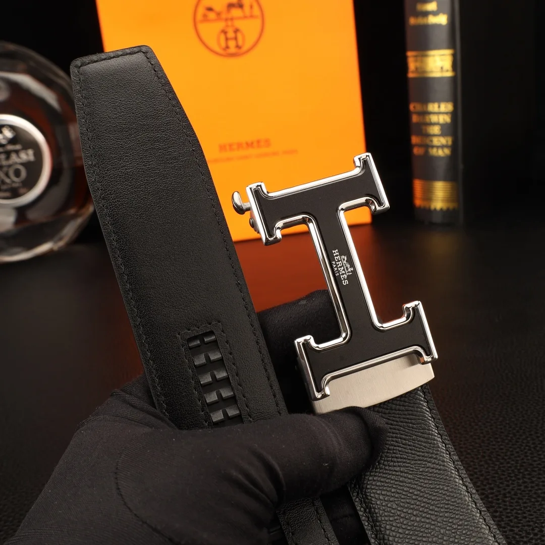 Hermes H Automatic Belt in Black · view 6