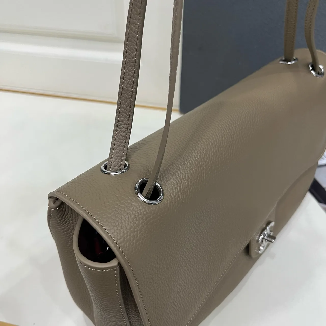 Chanel Smooth Clutch in Grey · view 6