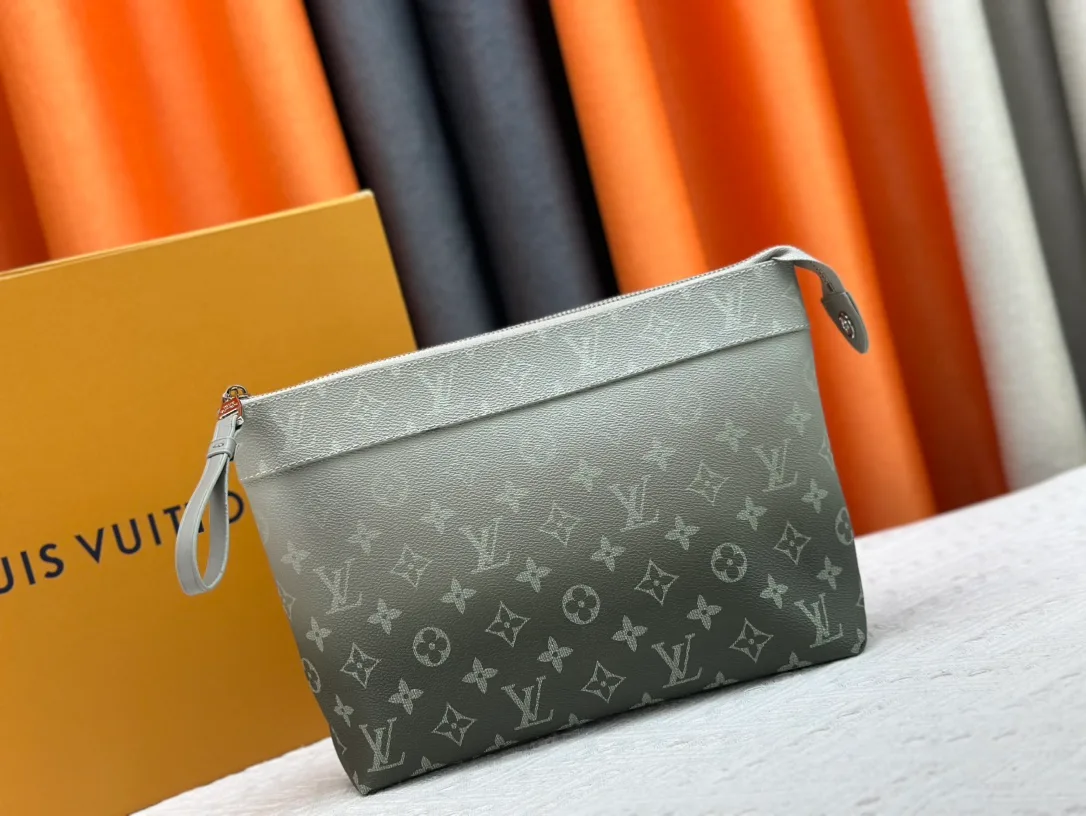 Louis Vuitton Leather Clutch in Grey · view 2