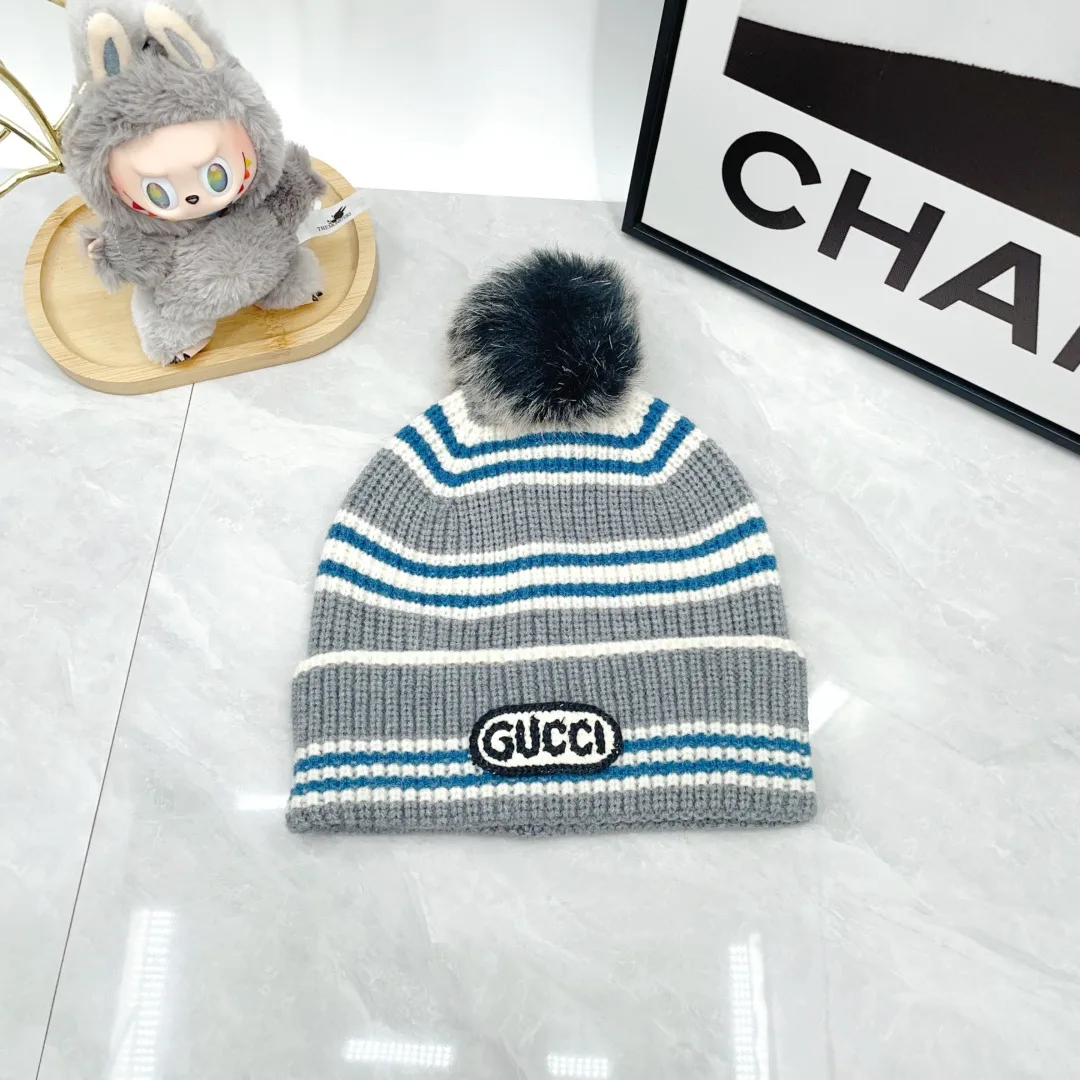 Gucci Wool Striped Embroidered Hat Scarf and Gloves Set in Grey · view 6