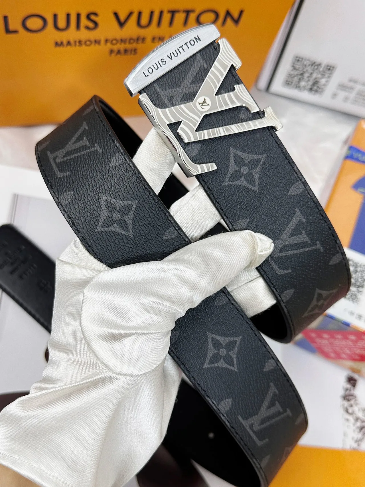 Louis Vuitton Cowhide Belt in Black · view 3