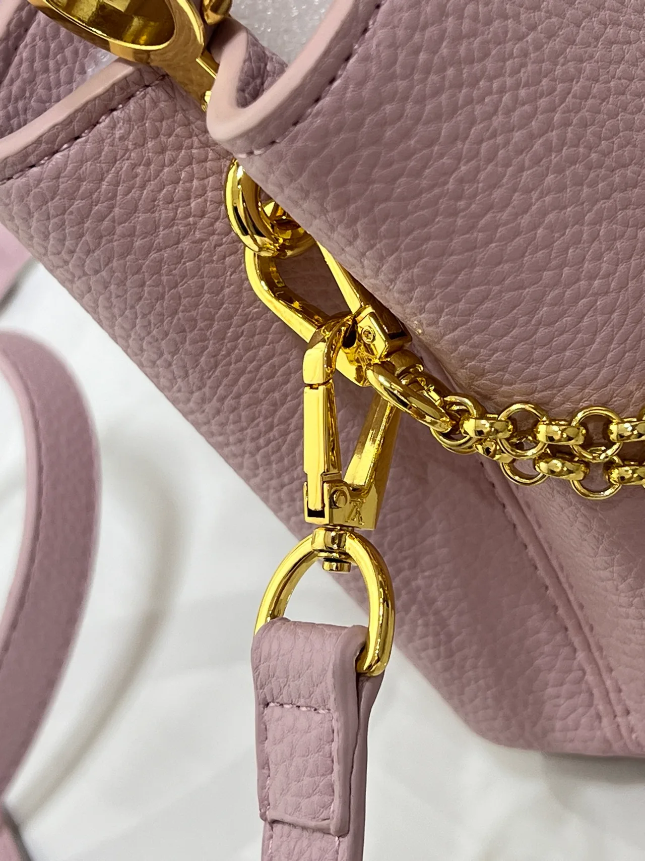 Louis Vuitton Cowhide Handbag in Purple · view 6