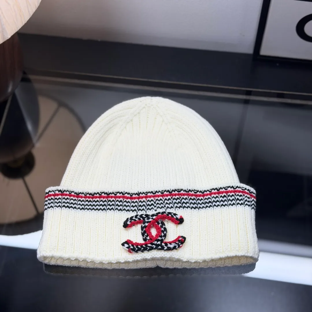 Chanel Striped CC beanie in Cream / Grey · view 1