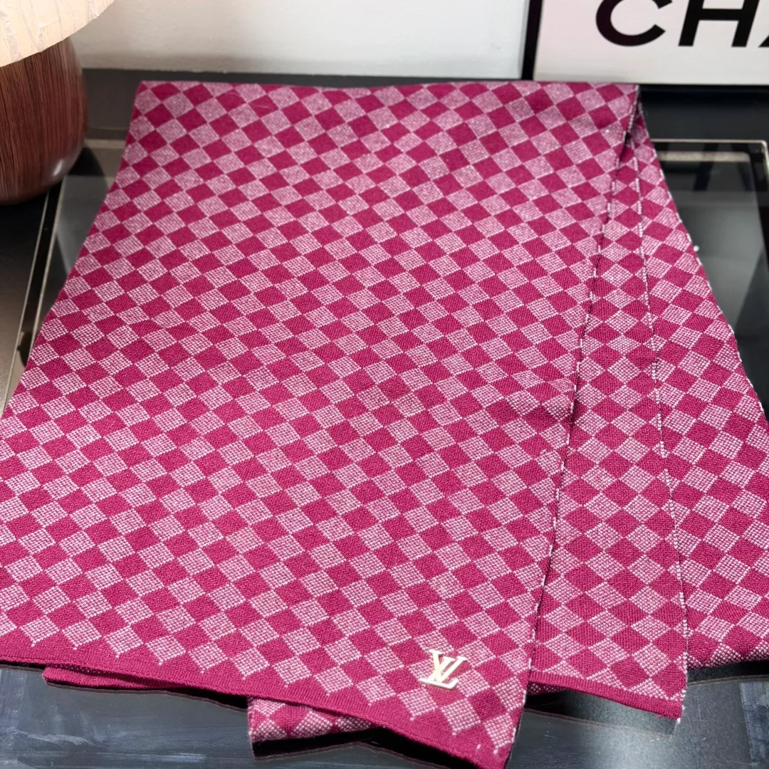 Louis Vuitton Wool Check Hat Scarf and Gloves Set in Pink · view 4