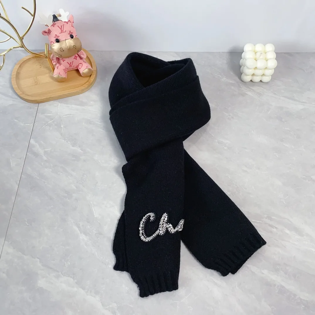 Chanel Wool Ribbed Embroidered Hat and Scarf Set in Black · view 5