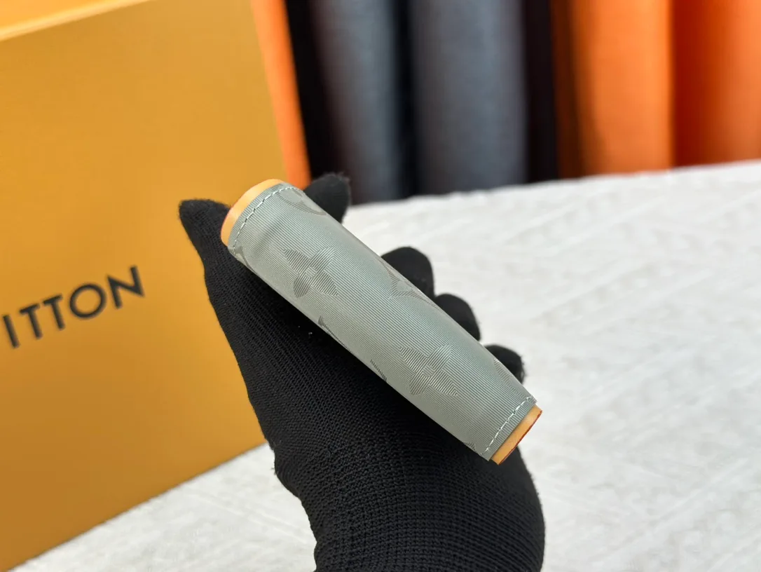 Louis Vuitton Canvas Monogram Bifold Wallet in Grey · view 4