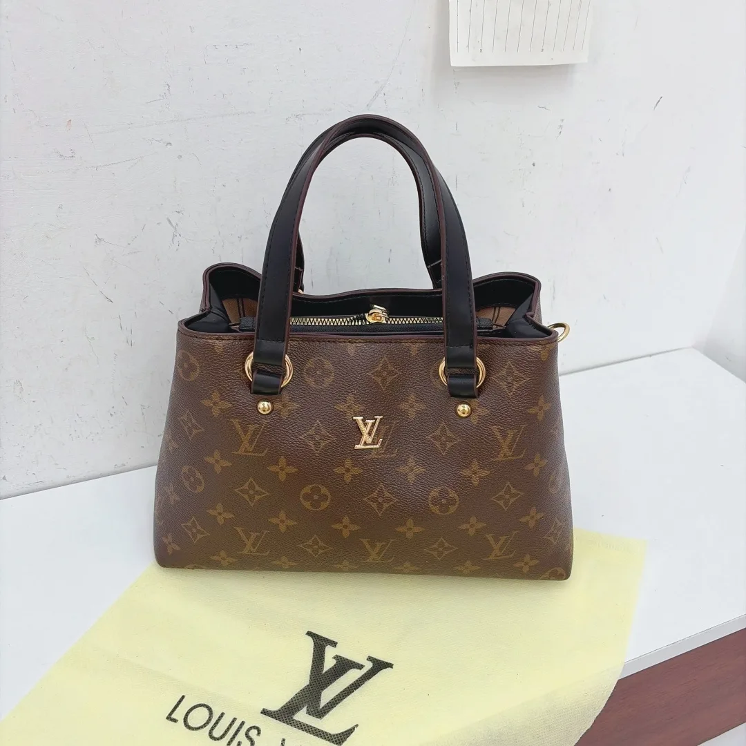 Louis Vuitton Monogram tote in Brown · view 1