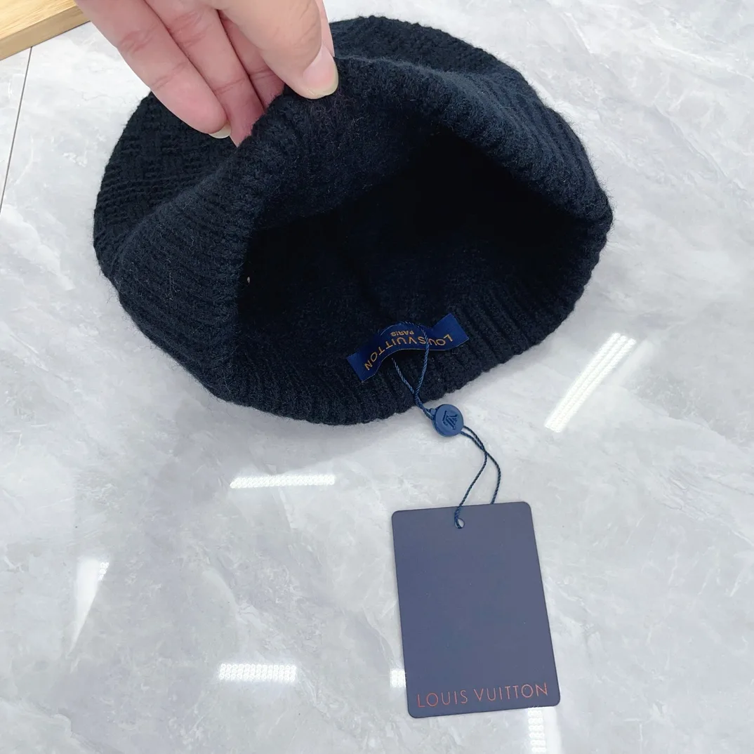 Louis Vuitton Wool Hat Scarf and Gloves Set in Black · view 6