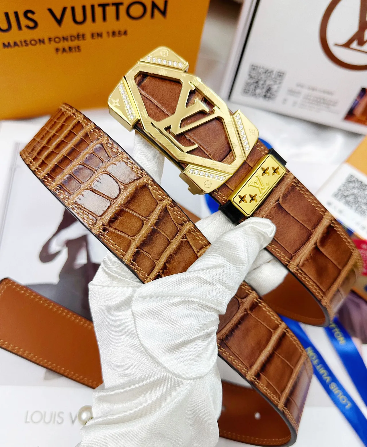 Louis Vuitton Cowhide Belt in Black · view 4