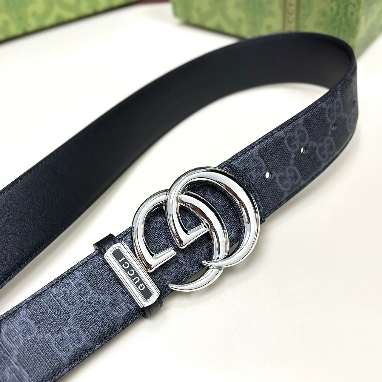Gucci GG patterned buckle belt in Blue · view 2
